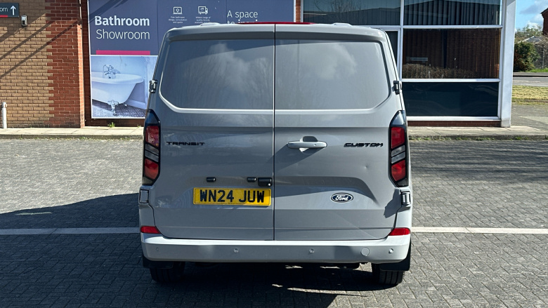 Ford Transit Custom 300 L1 Diesel Fwd 2.0 EcoBlue 136ps H1 Van Limited